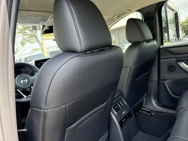 New 2026 Jet Black Mica Mazda 3.3 Turbo Select AWD image 14