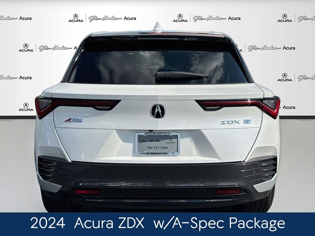 Used 2024  Acura Base image 5