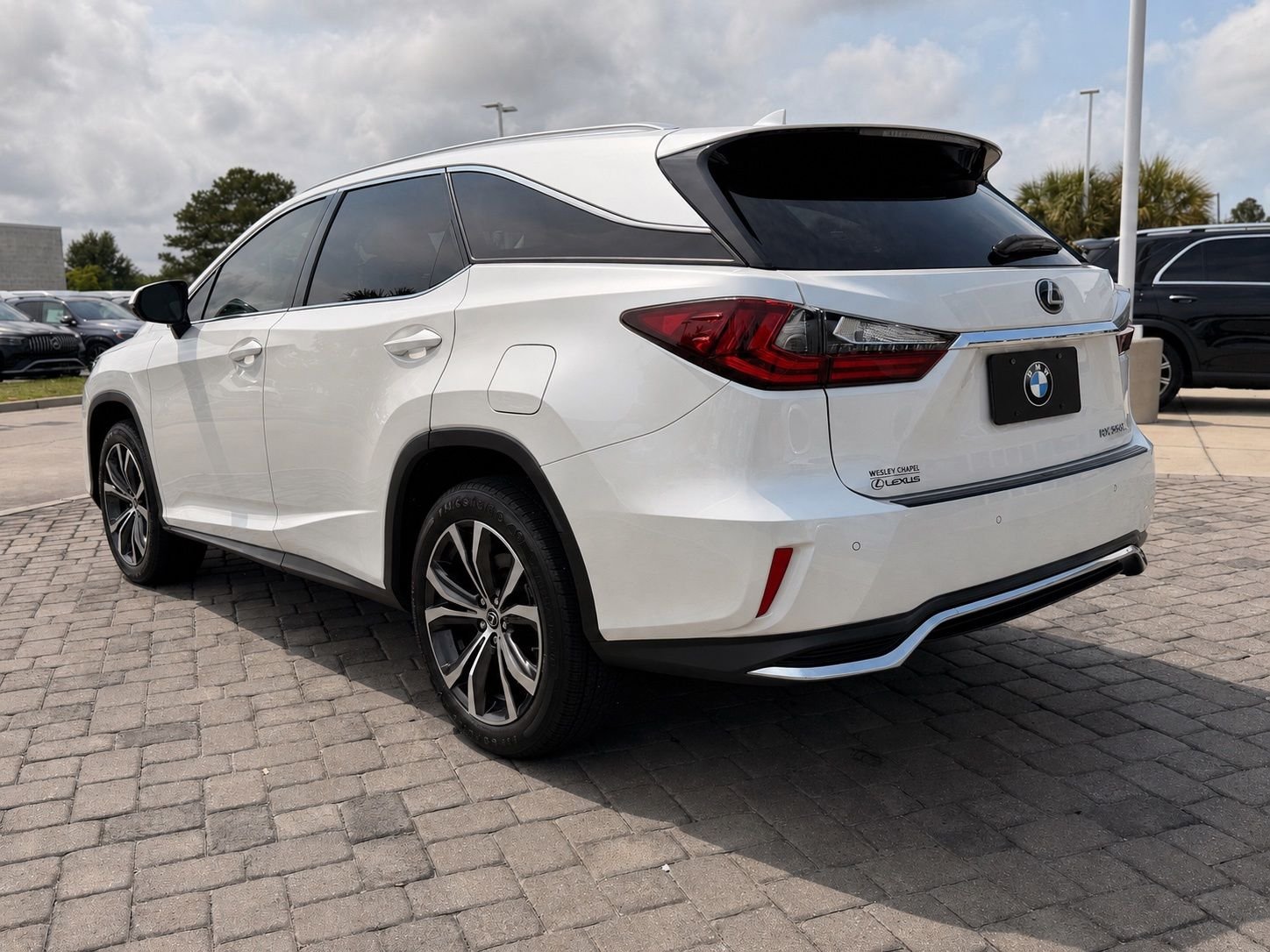Used 2021 White Pearl Lexus 350L image 11
