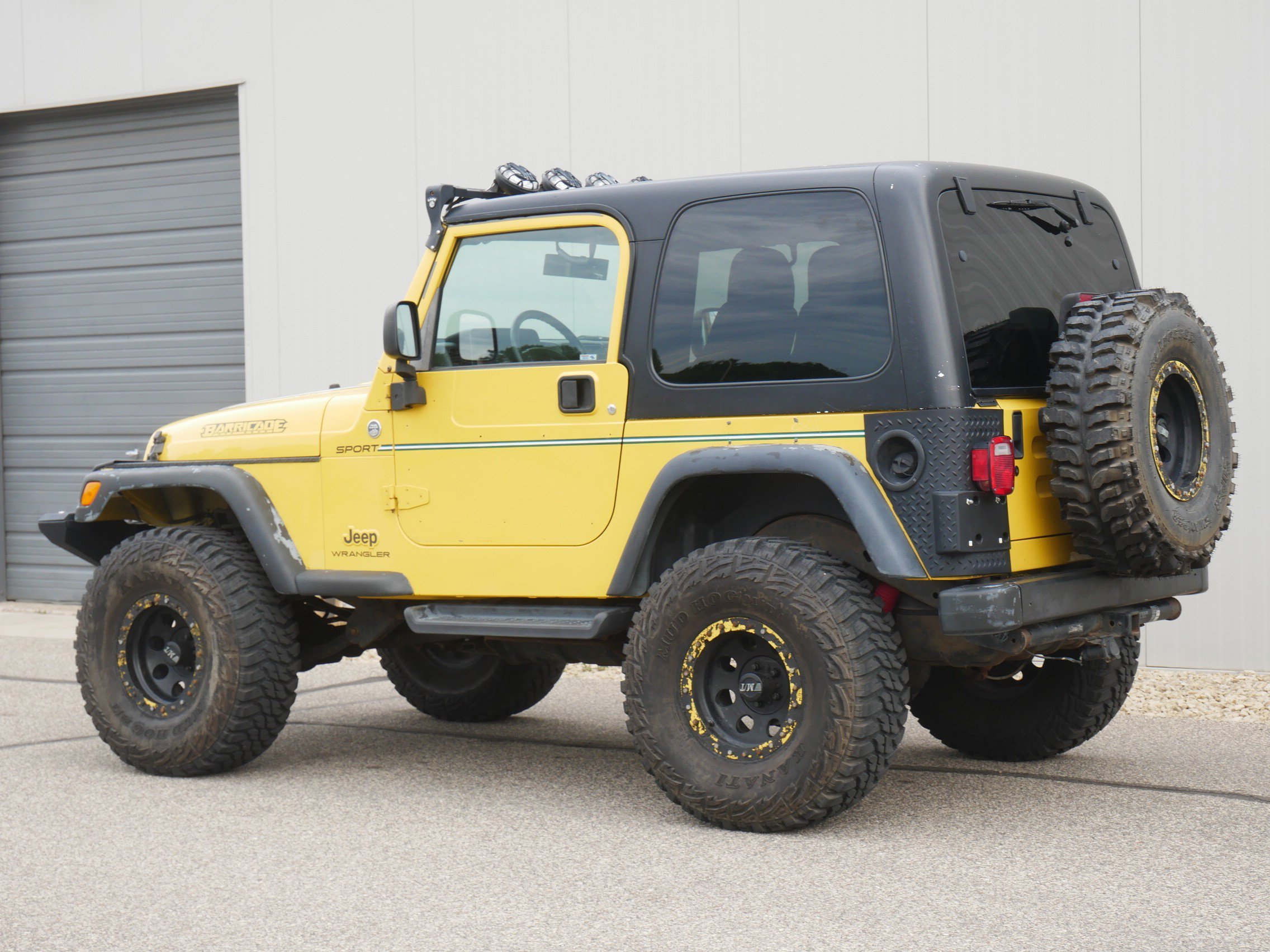 Used 2006 Yellow Jeep Sport image 3