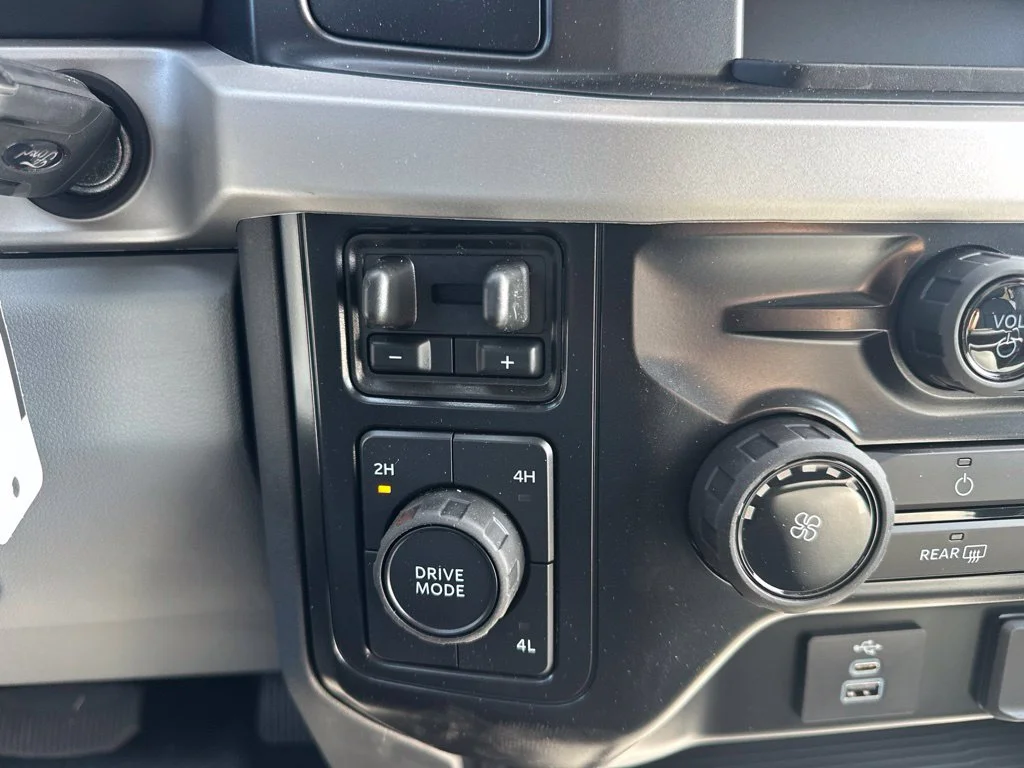 New 2026 Oxford White Ford F-350® XL image 14