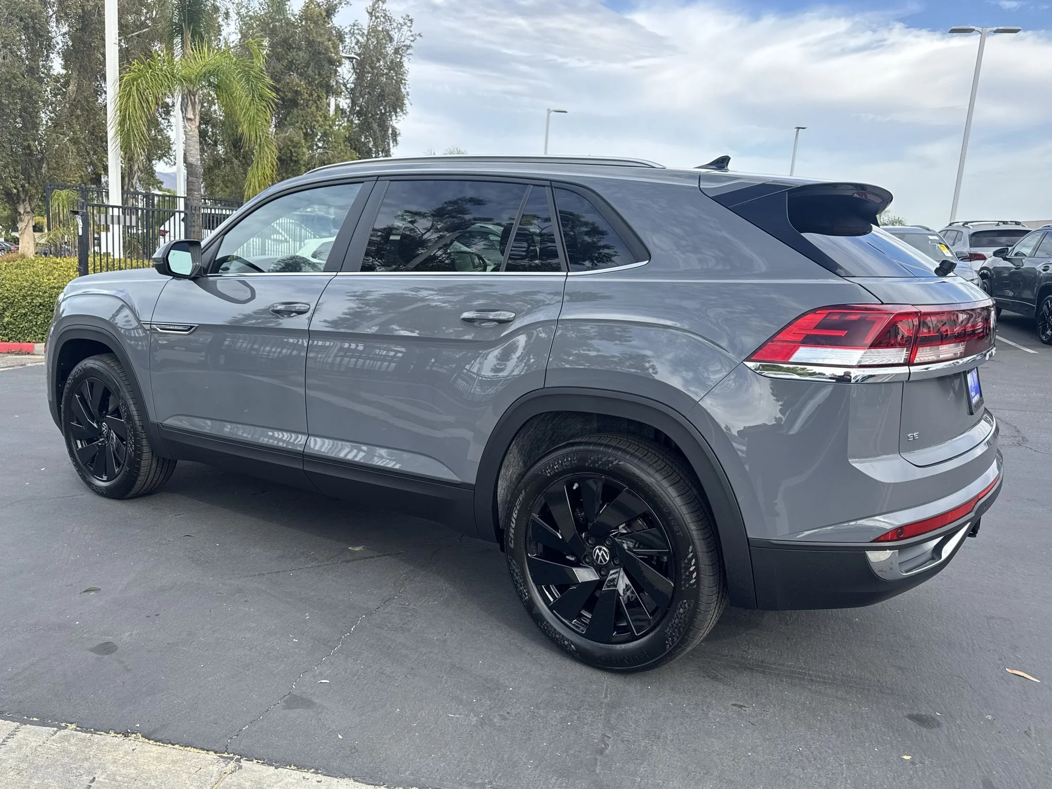 New 2026 Pure Gray Volkswagen 2.0T SE w/Technology image 6