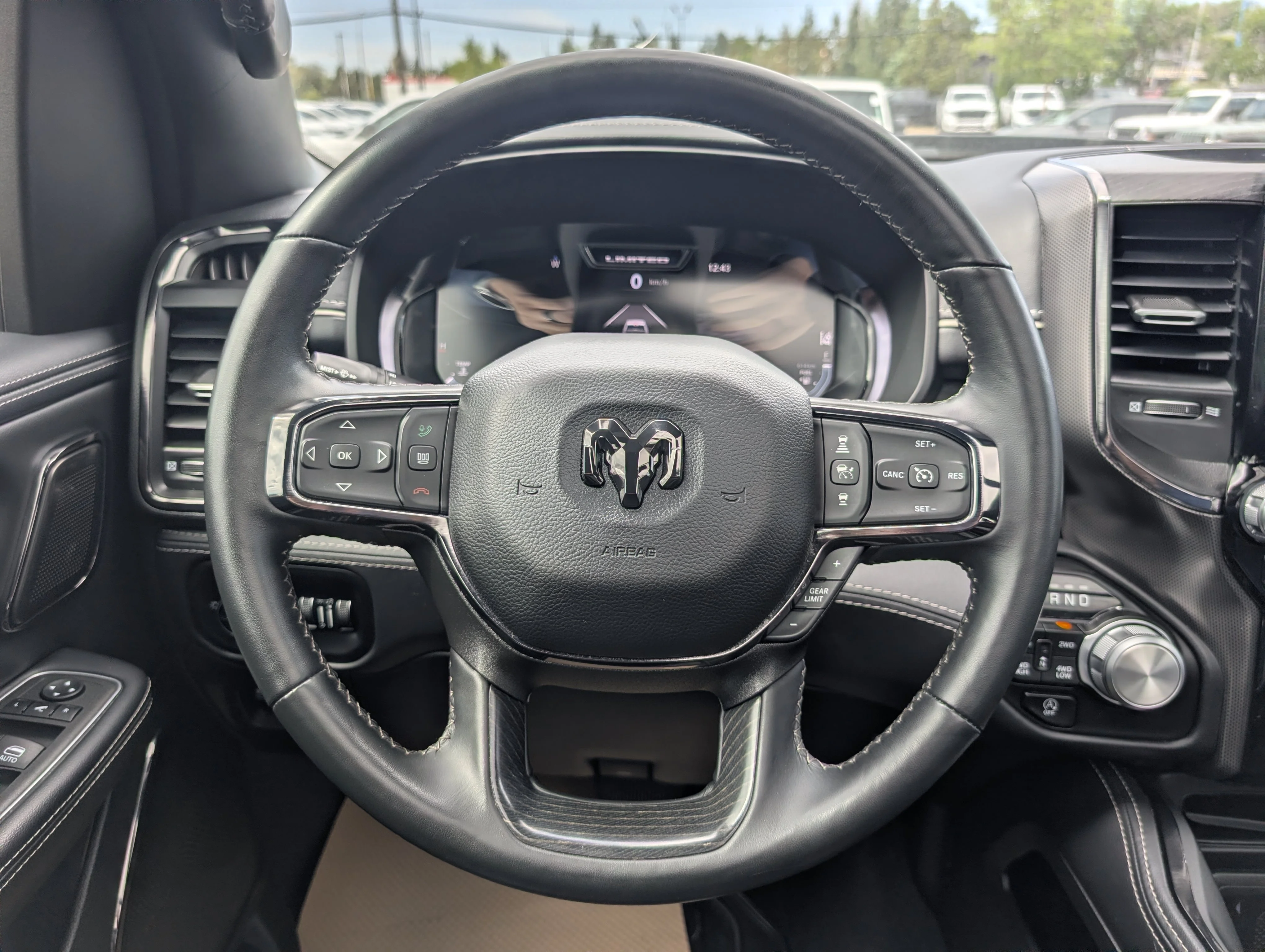 Used 2024 Ivory Tri-Coat Pearl Ram Limited image 28