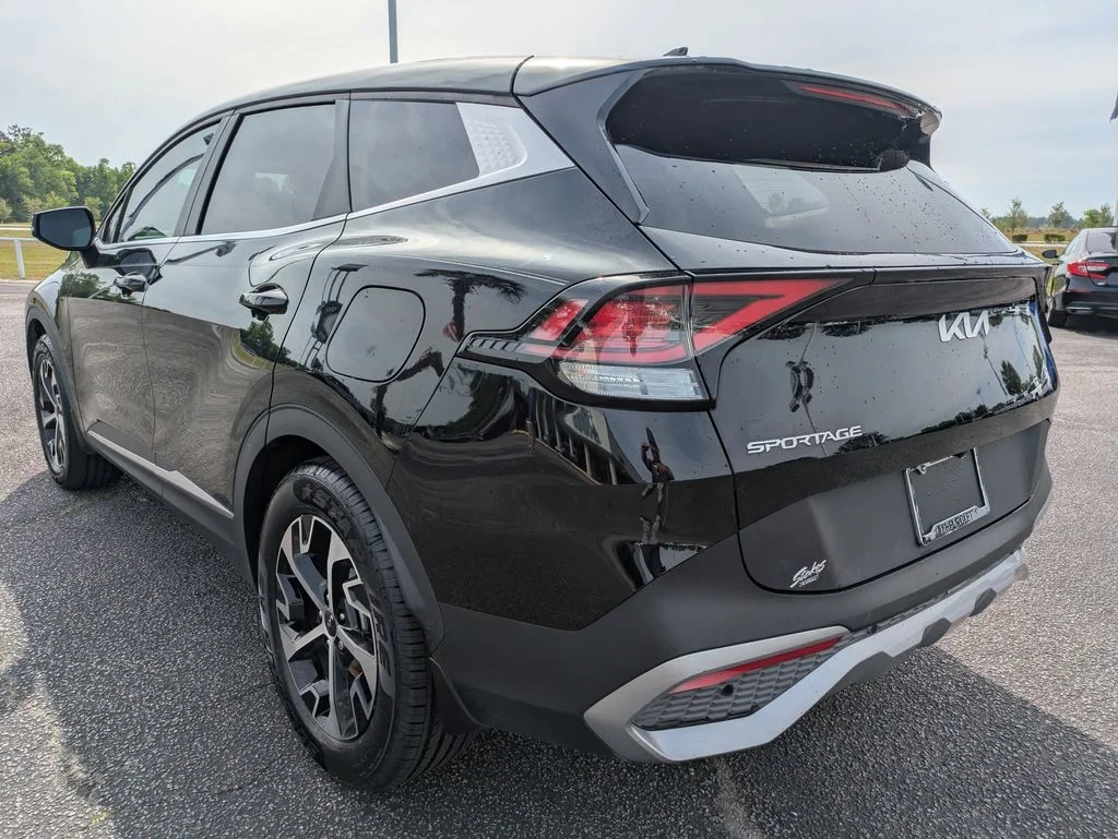 Used 2023 Black Kia EX image 7