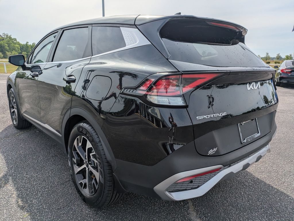 Used 2023 Black Kia EX image 7