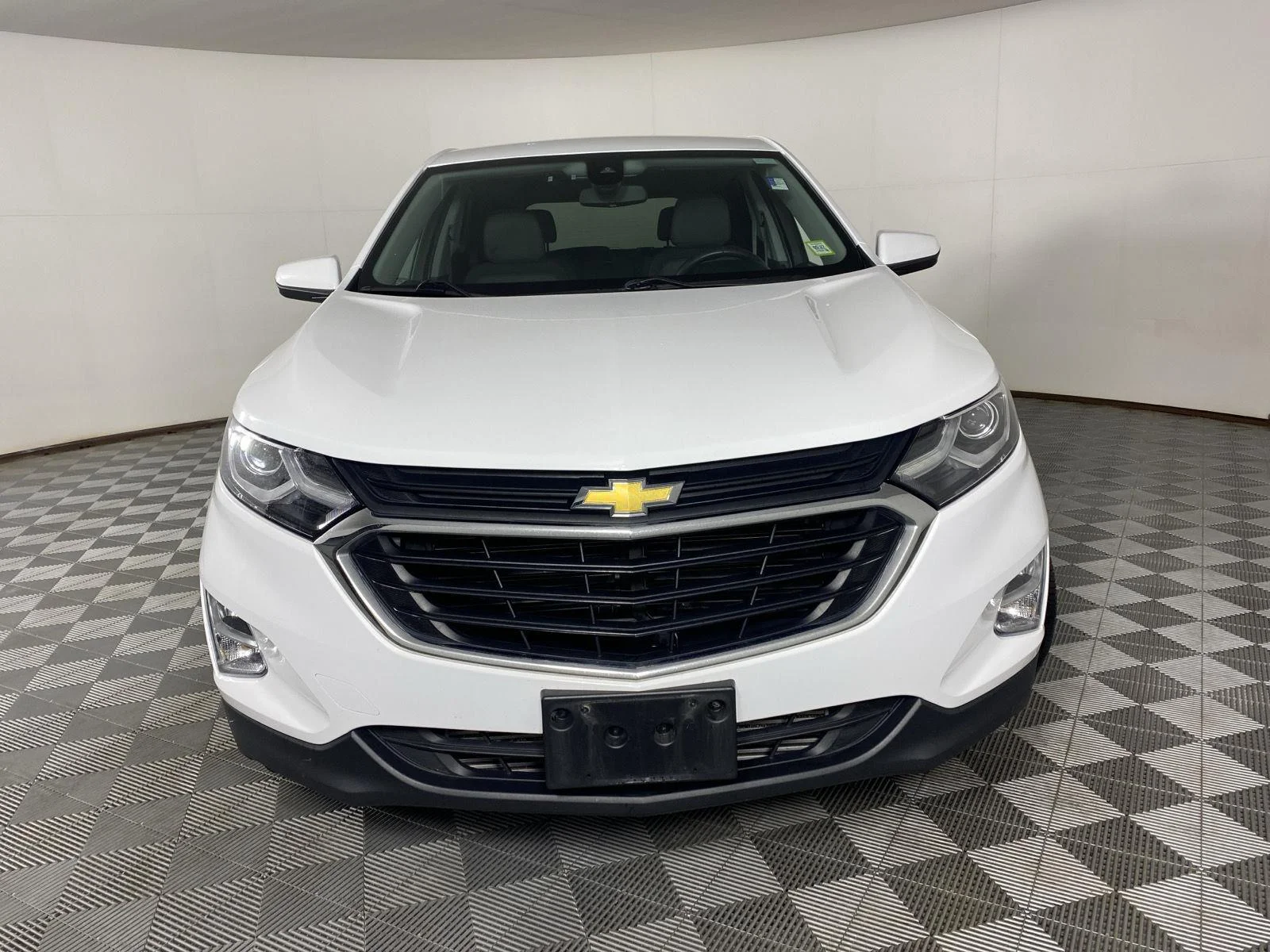 Used 2021 Summit White Chevrolet LT image 2
