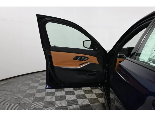New 2026 Tanzanite Blue II Metallic BMW M340i xDrive image 23