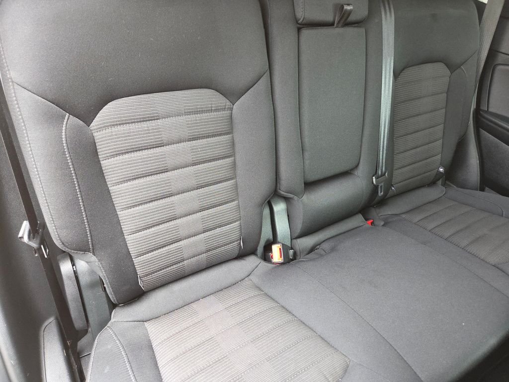 Used 2022 Silver Ford SEL image 19