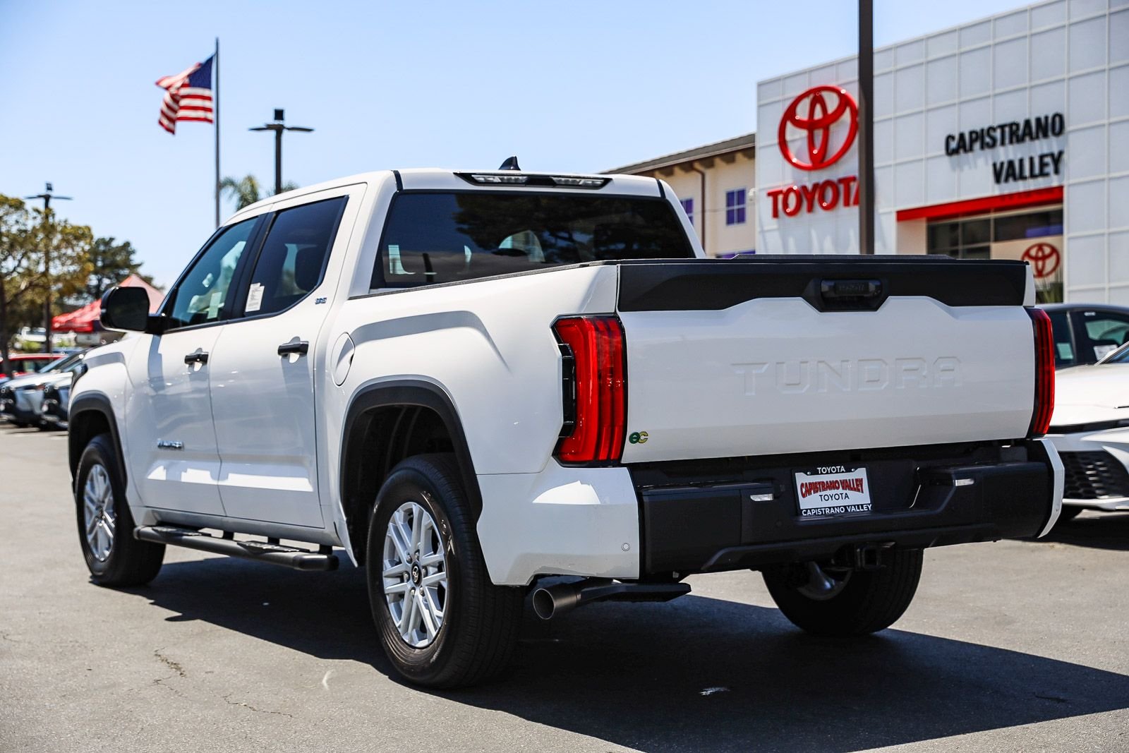 2026 Toyota Tundra SR5 - Photo 6