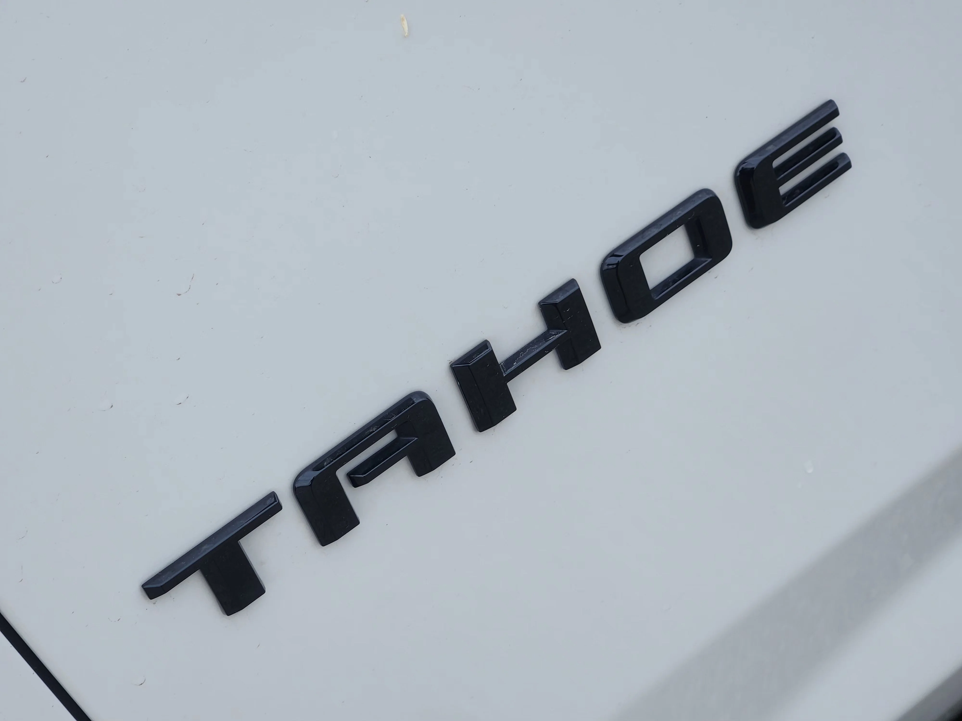 Used 2025 Iridescent Pearl Tricoat Chevrolet Z71 image 12