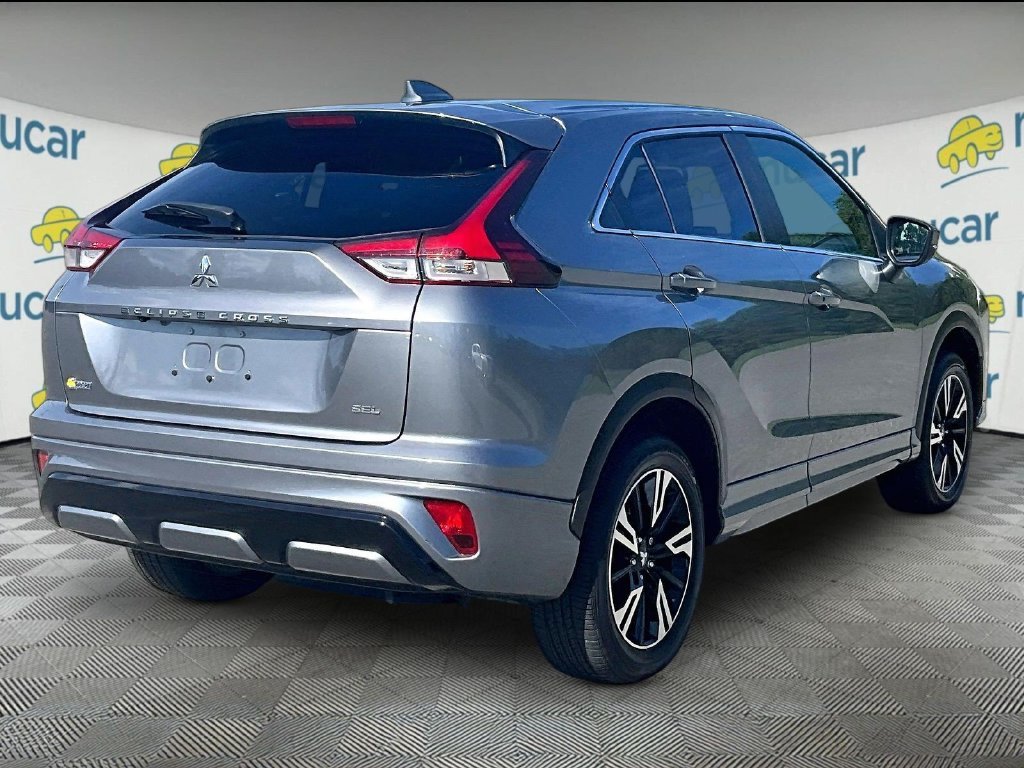 Used 2025  Mitsubishi Black Edition image 6