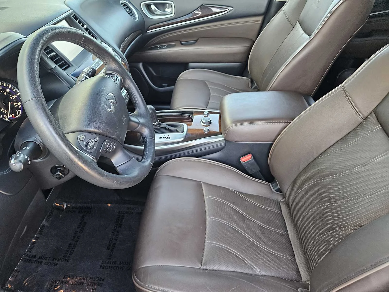 Used 2014 Moonlight White INFINITI  image 8
