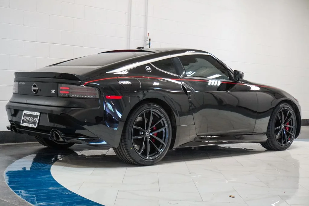 Used 2024 Black Nissan Performance image 26