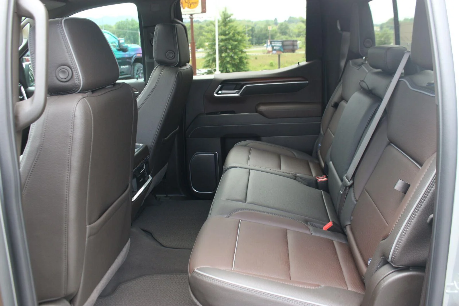 Used 2026 Sterling Metallic GMC Denali image 35