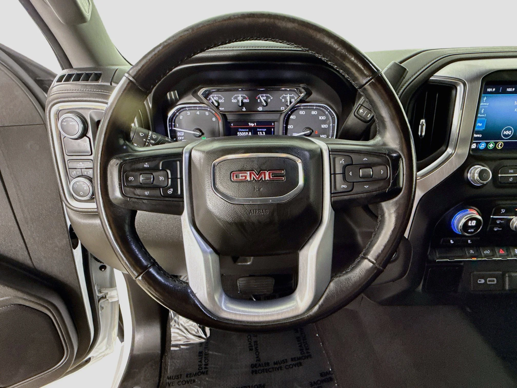 Used 2020 SUMMIT WHITE GMC SLE image 13