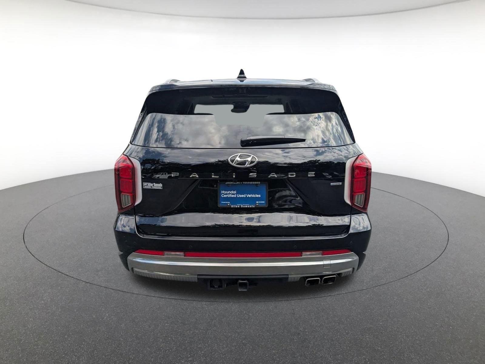 Used 2025 Abyss Black Pearl Hyundai Calligraphy image 6