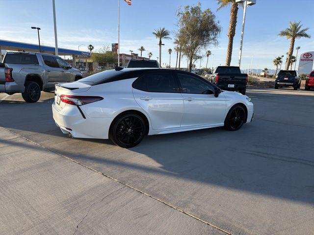 Certified Used 2023 MID BLK/WIND CHILL Toyota  image 4