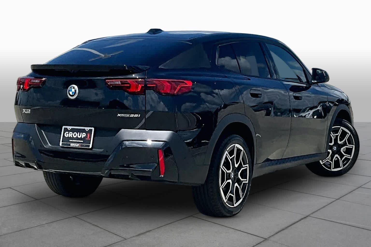 Used 2026 Black Sapphire Metallic BMW xDrive28i image 12