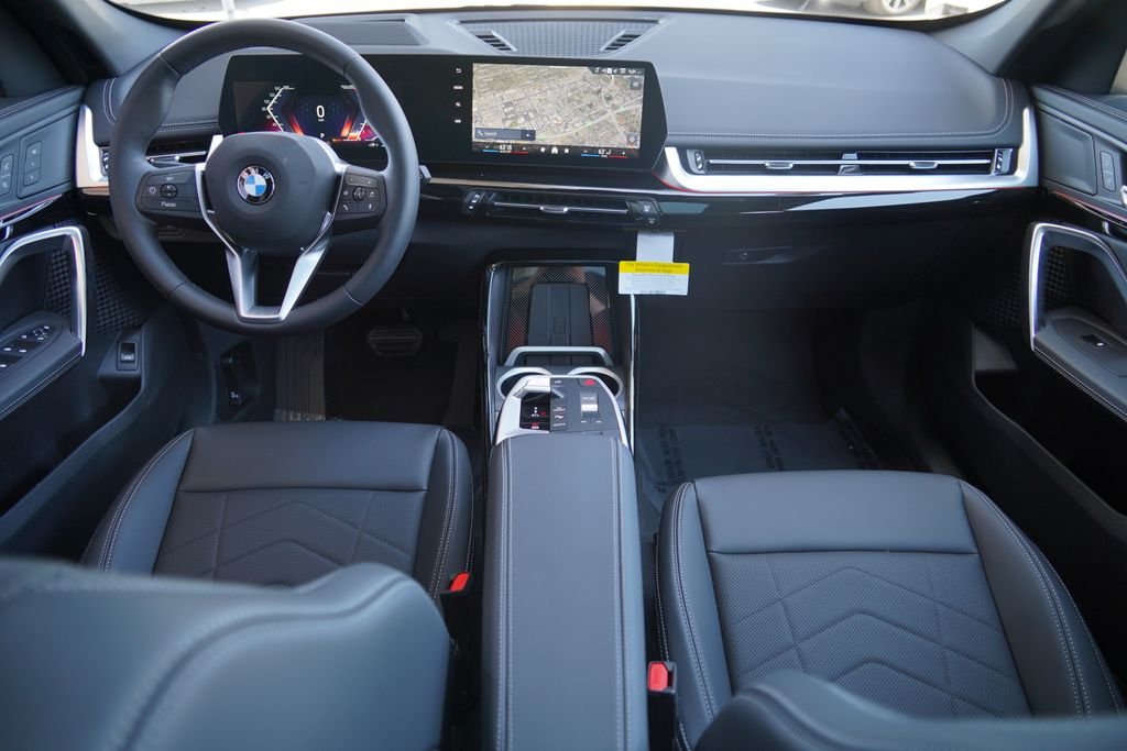 New 2026 Cape York Green Metallic BMW xDrive28i image 13