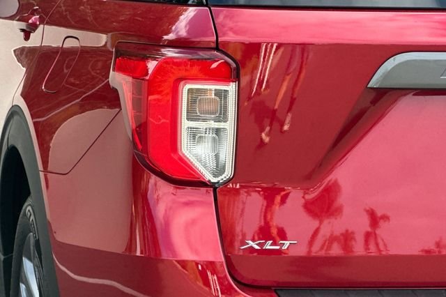 Used 2022 Red Ford XLT image 25