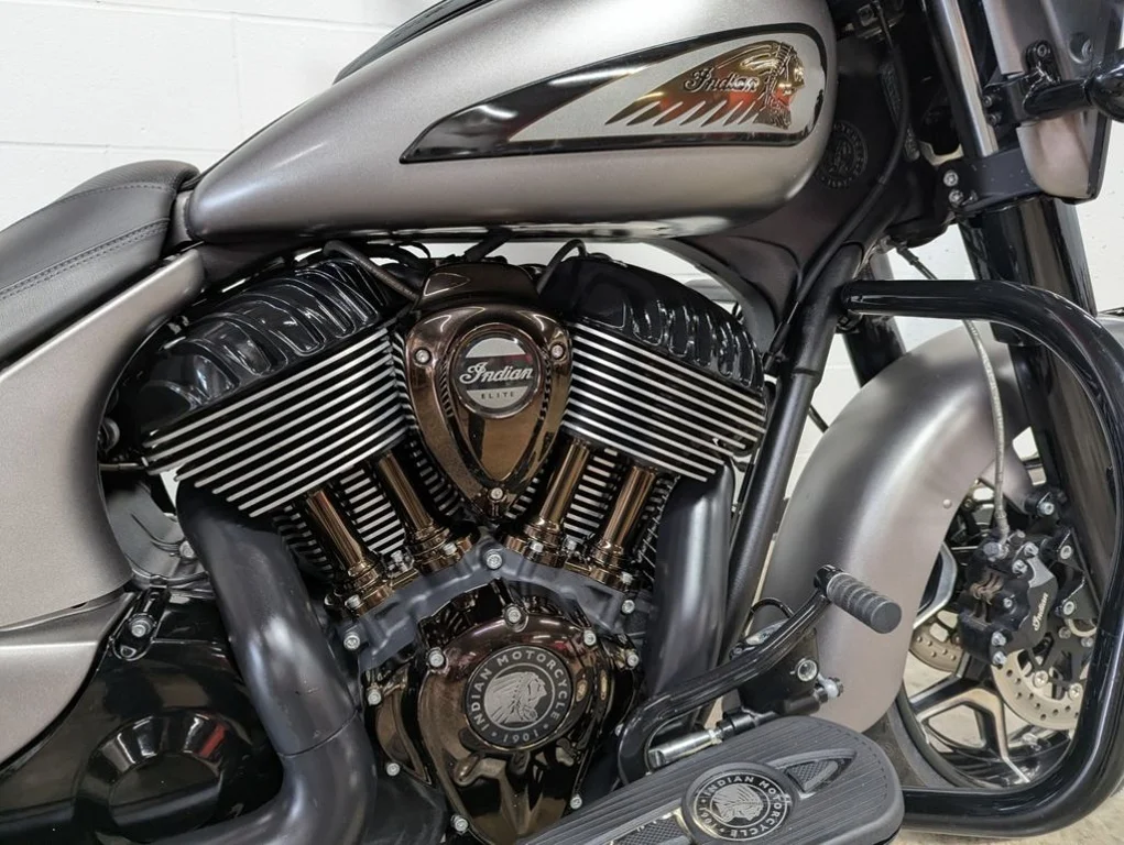 Certified Used 2022 HEAVY METAL SMOKE / POLISHED BRONZE Indian Motorcycle  image 6