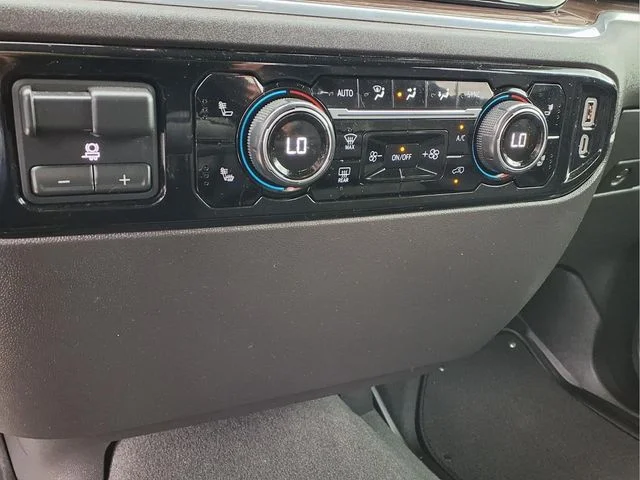 2025 Chevrolet Silverado 1500 RST - Photo 23