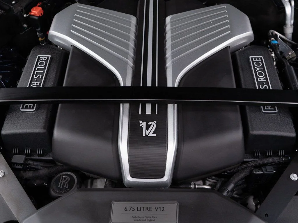 Used 2026 Black Diamond over Iguazu Blue Rolls-Royce  image 55