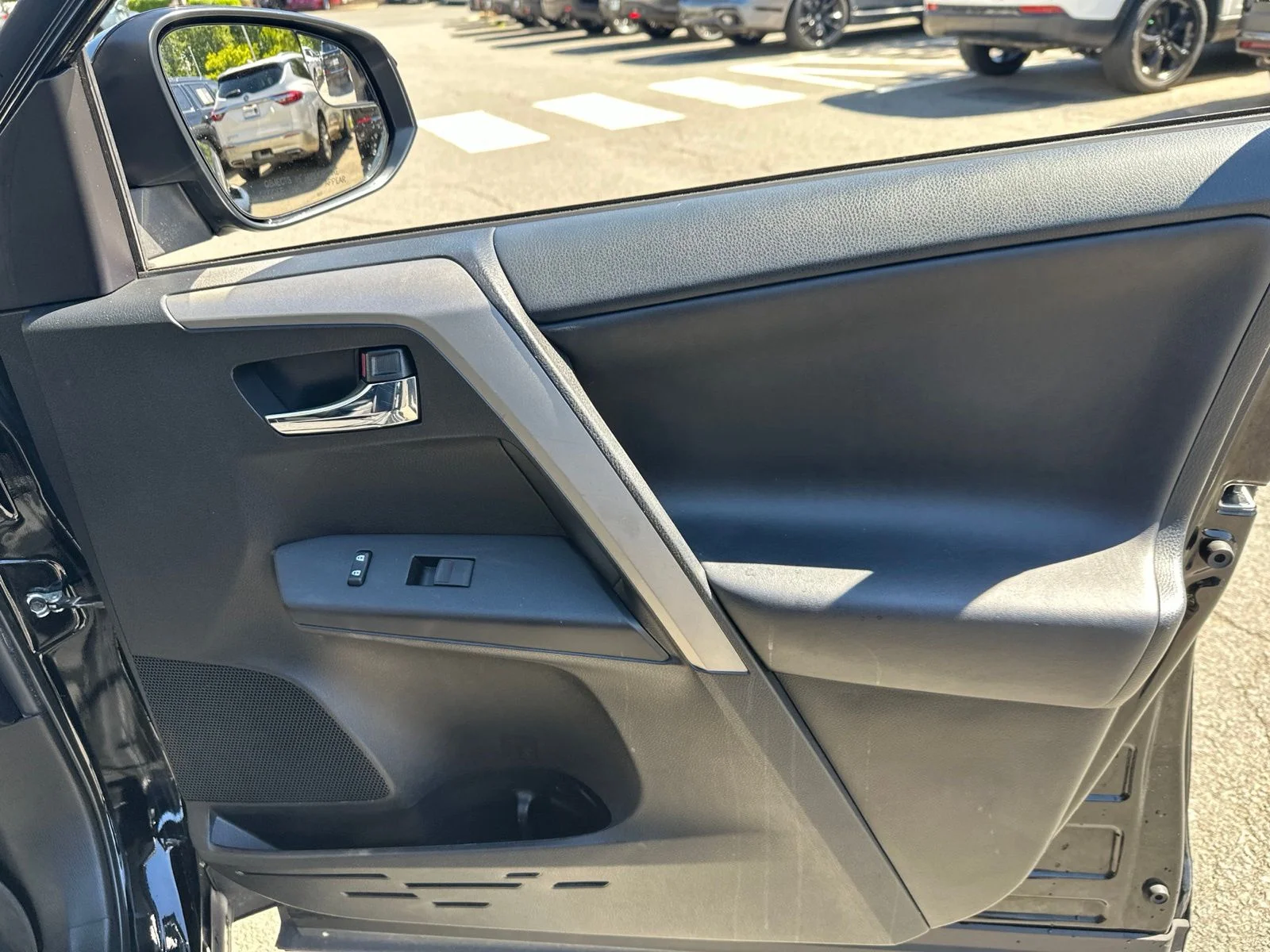 Used 2017 Black Toyota XLE image 26