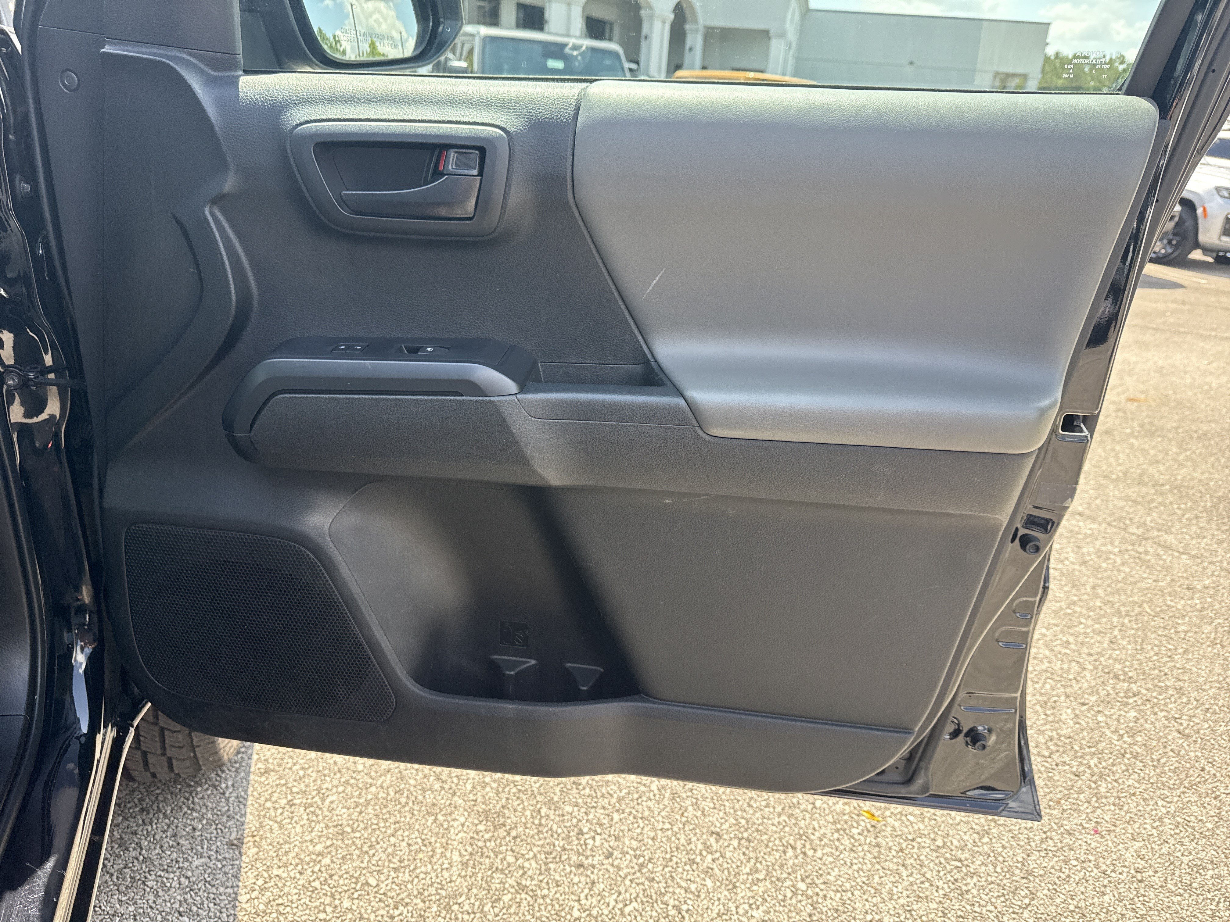 Used 2022 Black Toyota  image 16