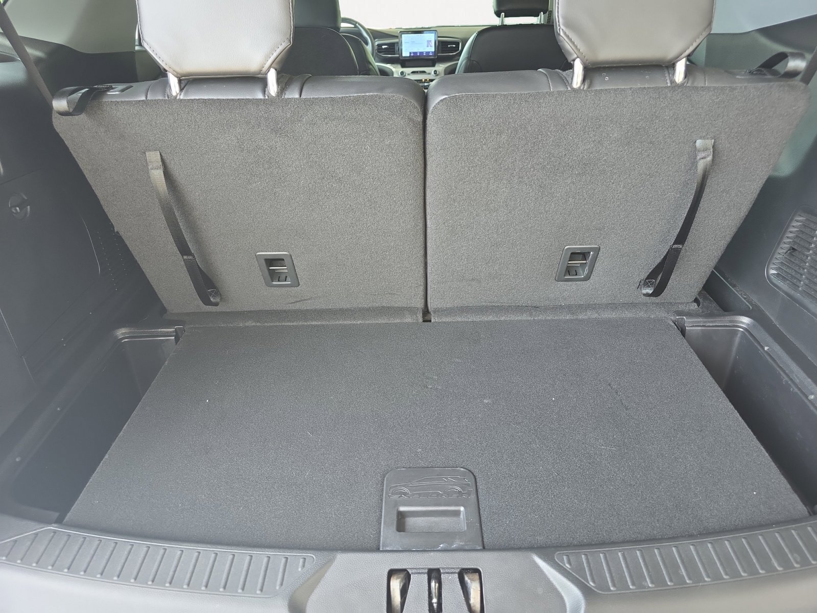 Used 2023 Silver Metallic Ford XLT image 9