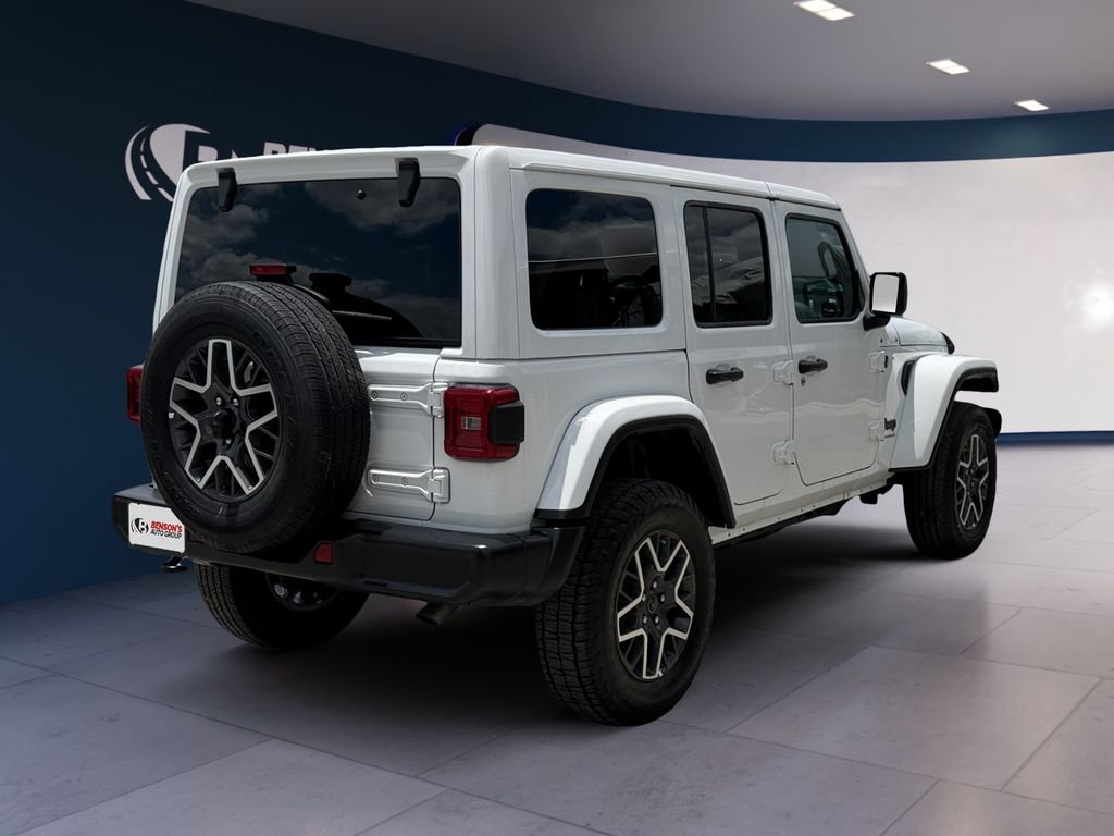 Used 2025 White Jeep Sahara image 5
