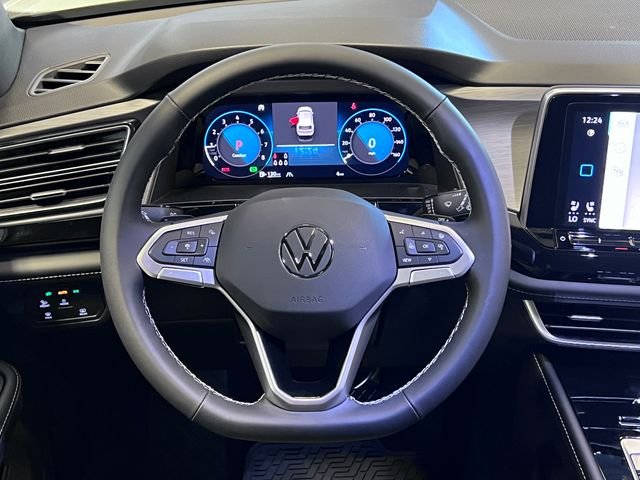 New 2026 White Volkswagen SE w/Technology image 13