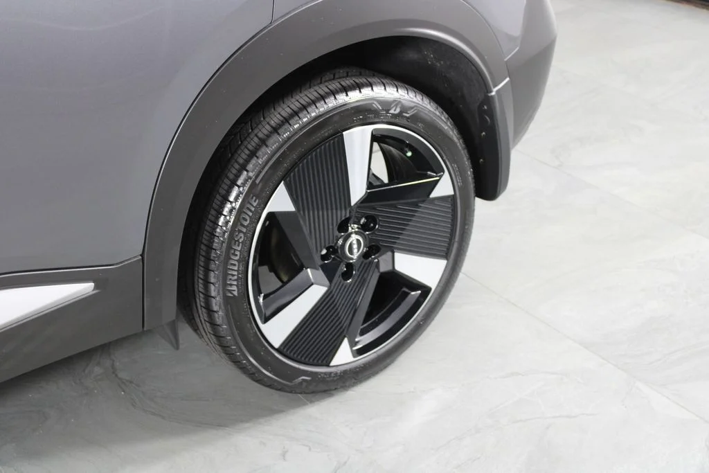 Certified Used 2026 Gray Nissan SR image 13