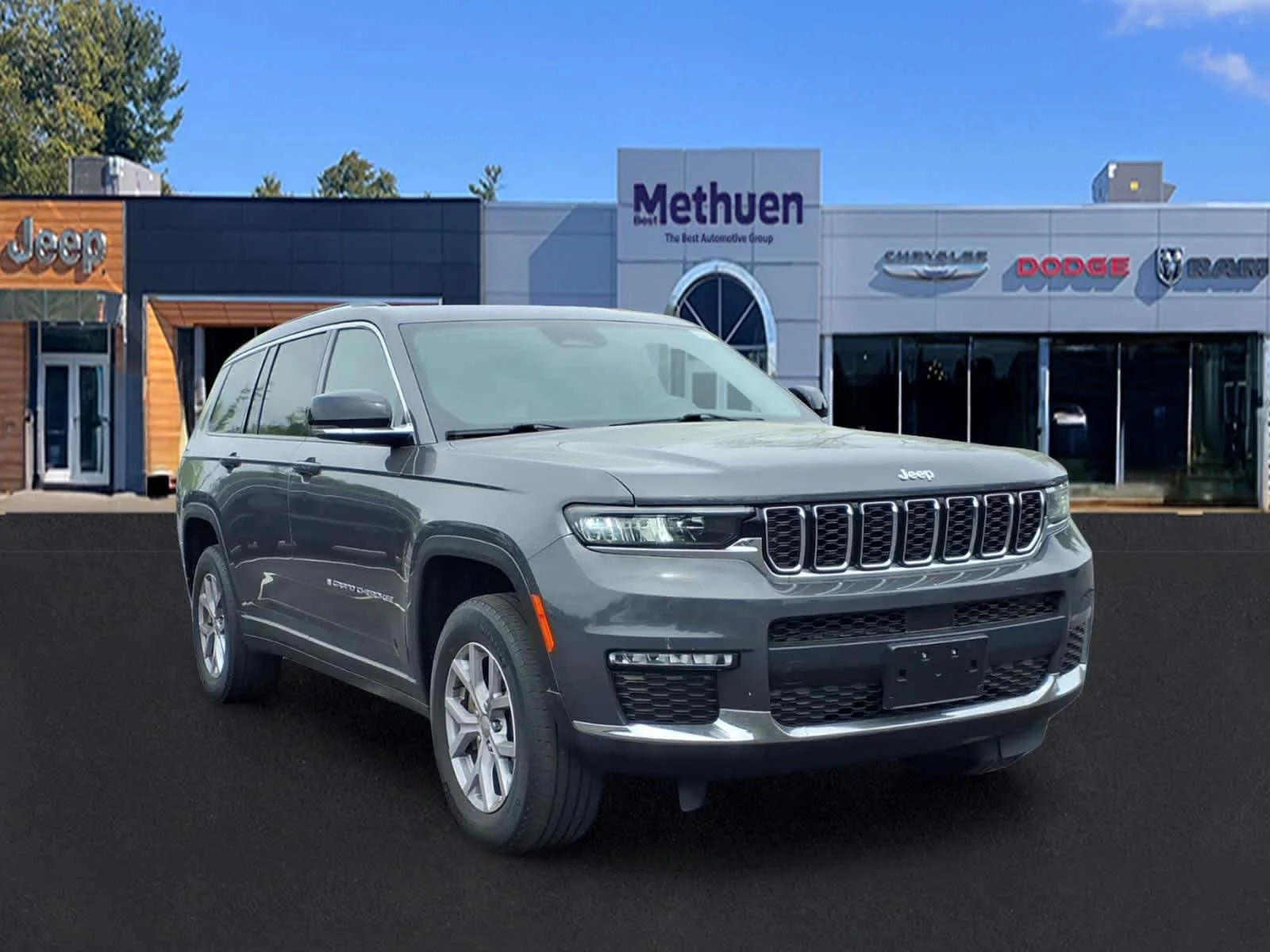 2022 Jeep Grand Cherokee L Limited 4x4's photo