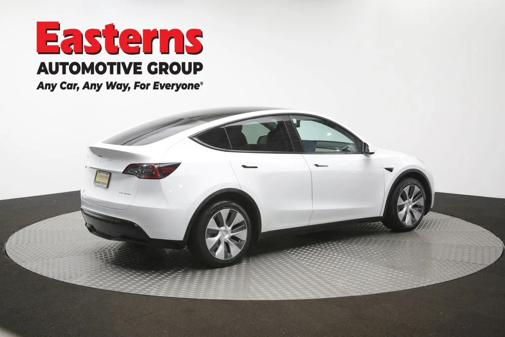 Used 2021 White Tesla Long Range image 36