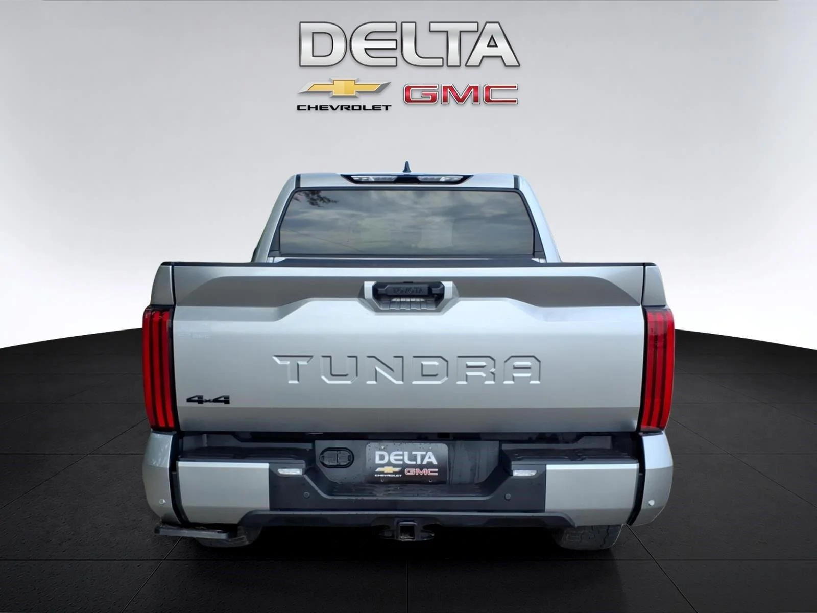 Used 2023 Silver Toyota SR5 image 4