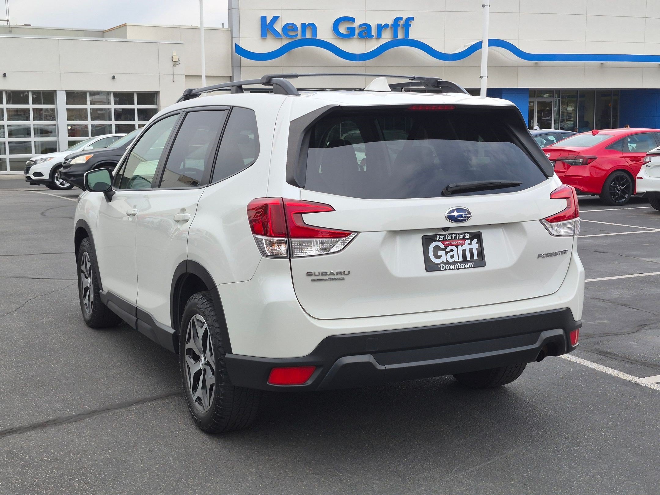 Used 2021 Crystal White Pearl Subaru Premium image 5