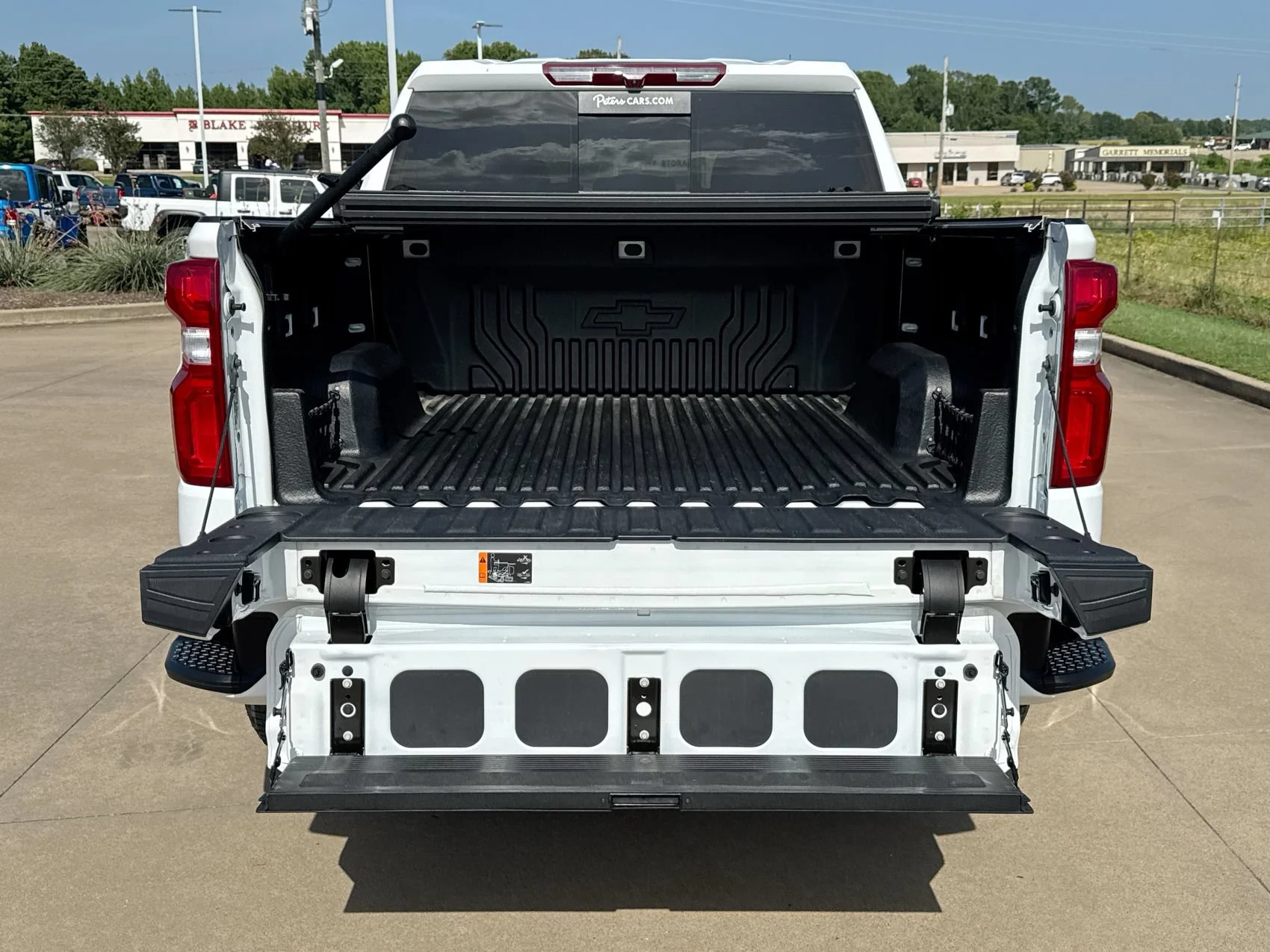 Used 2024 Summit White Chevrolet RST image 24