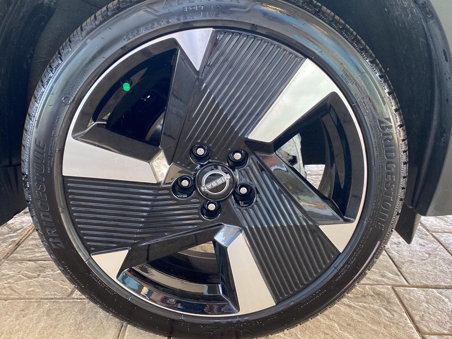 Certified Used 2025 Gun Metallic Nissan SR image 13