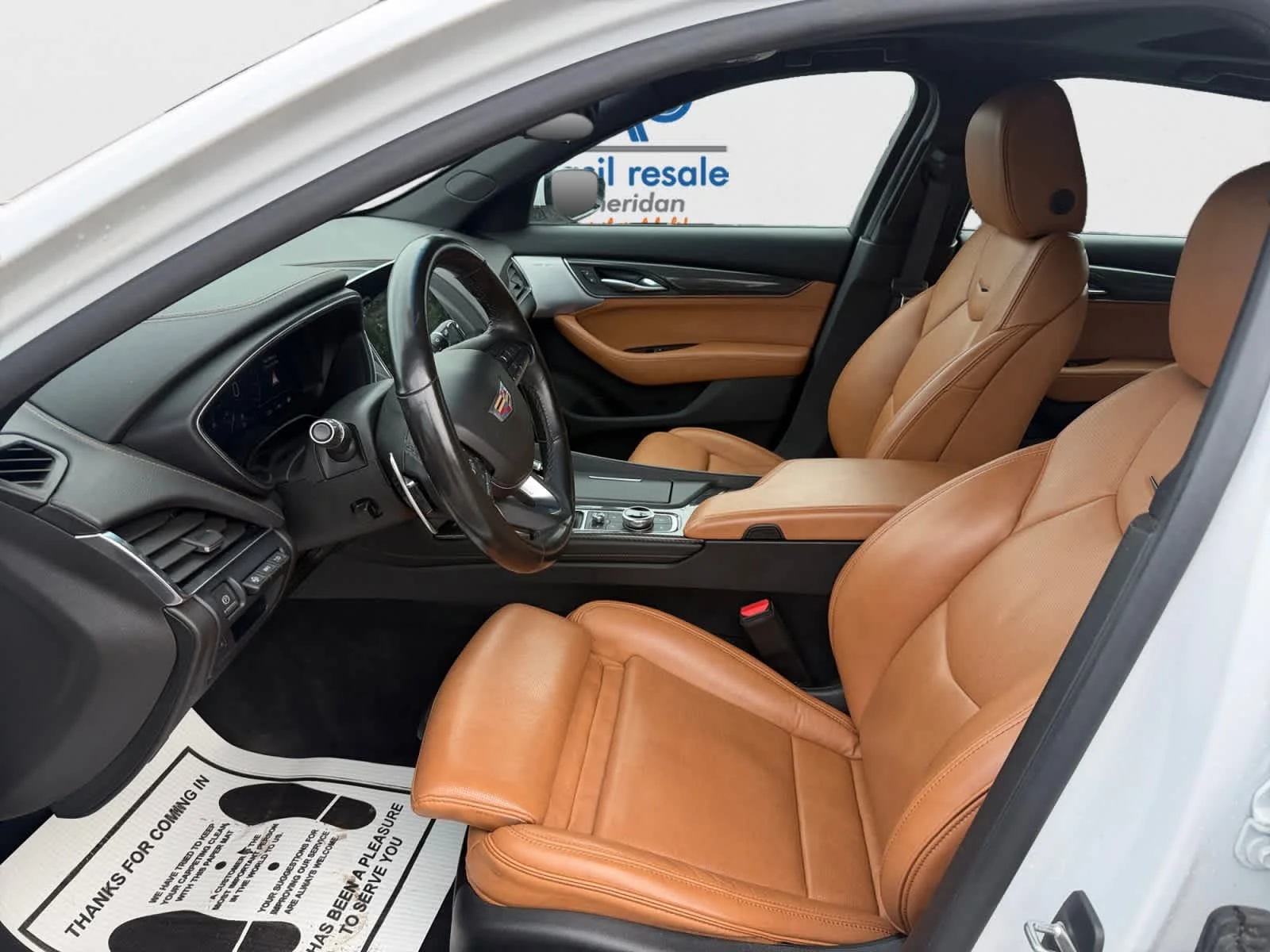 Used 2024 WH Cadillac Premium Luxury image 13