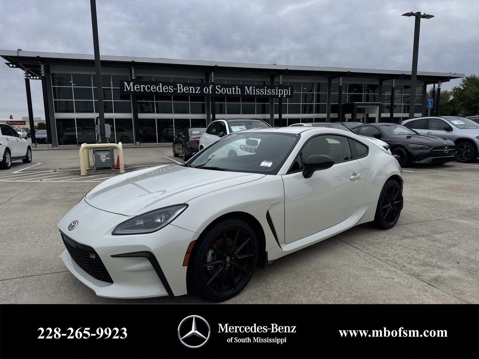 2025 Toyota GR86 Premium