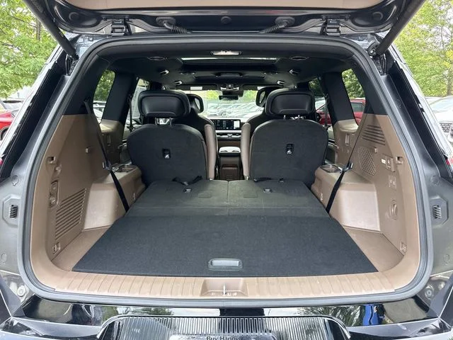 Used 2024  Kia Land image 29