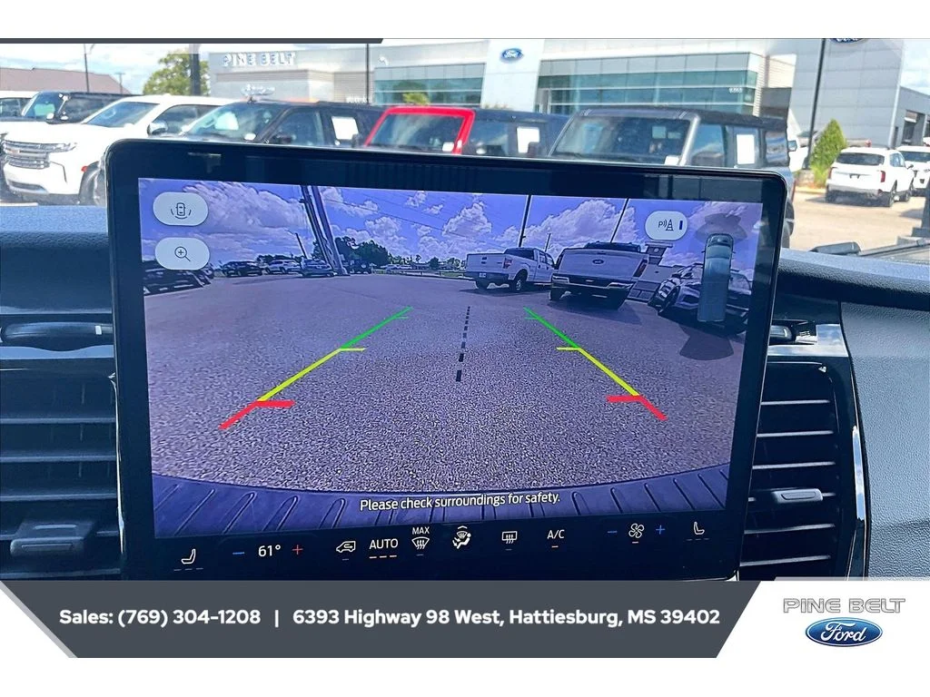 2023 Ford Transit Passenger Van XLT - Photo 15