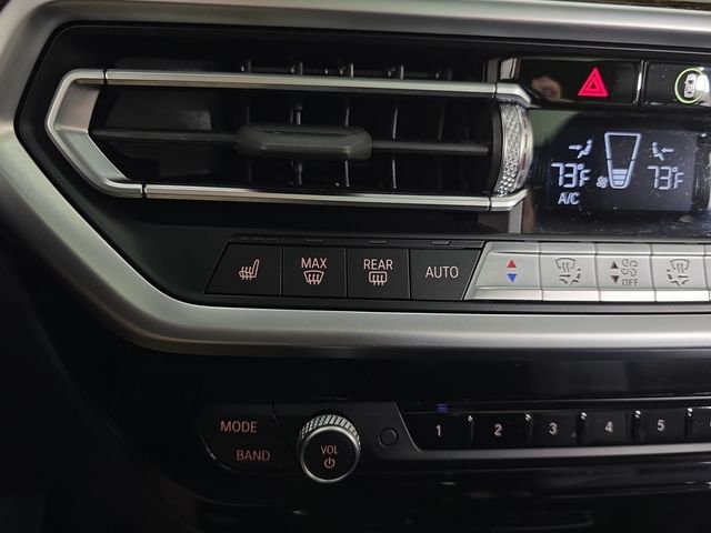 Used 2022 White BMW xDrive30i image 15