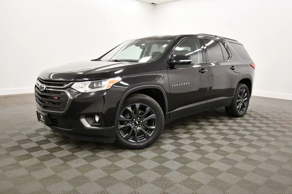 Used 2020 Chevrolet Traverse RS with VIN 1GNEVJKW9LJ109755 for sale in Rochester, Minnesota