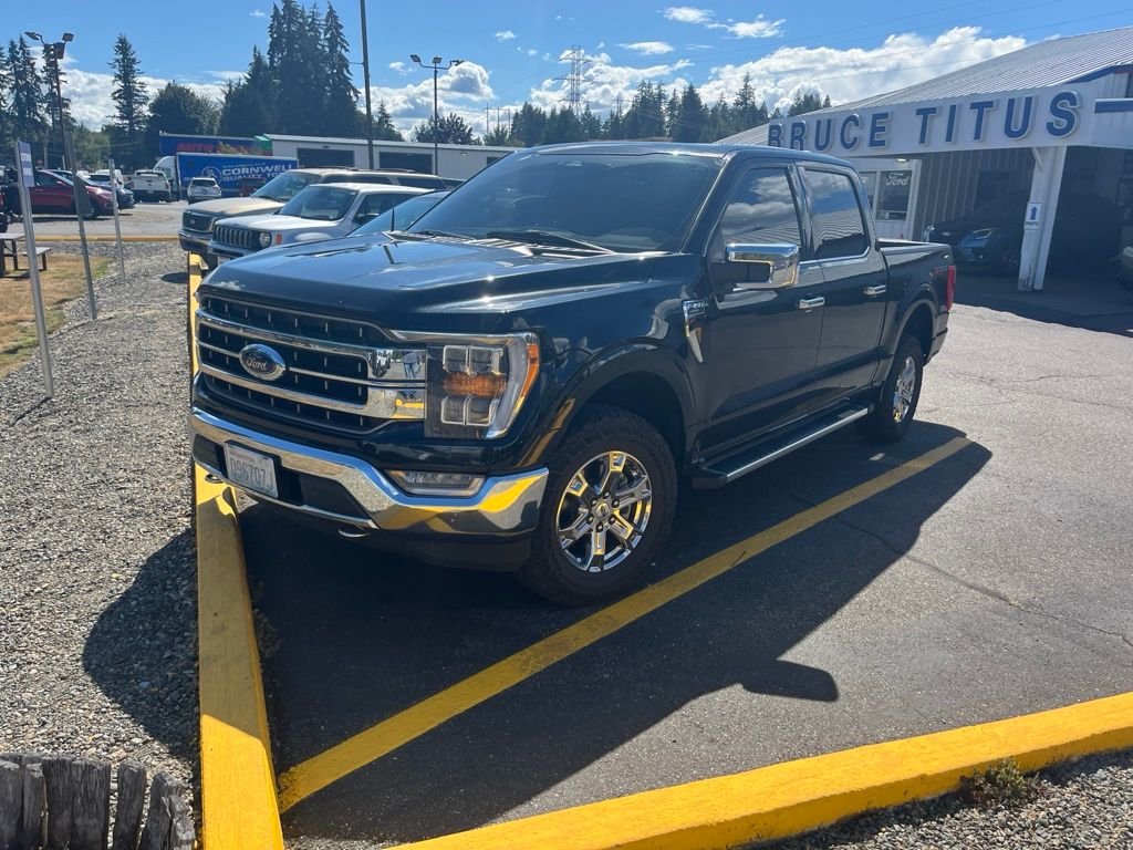 Used 2022 Black Ford Lariat image 2