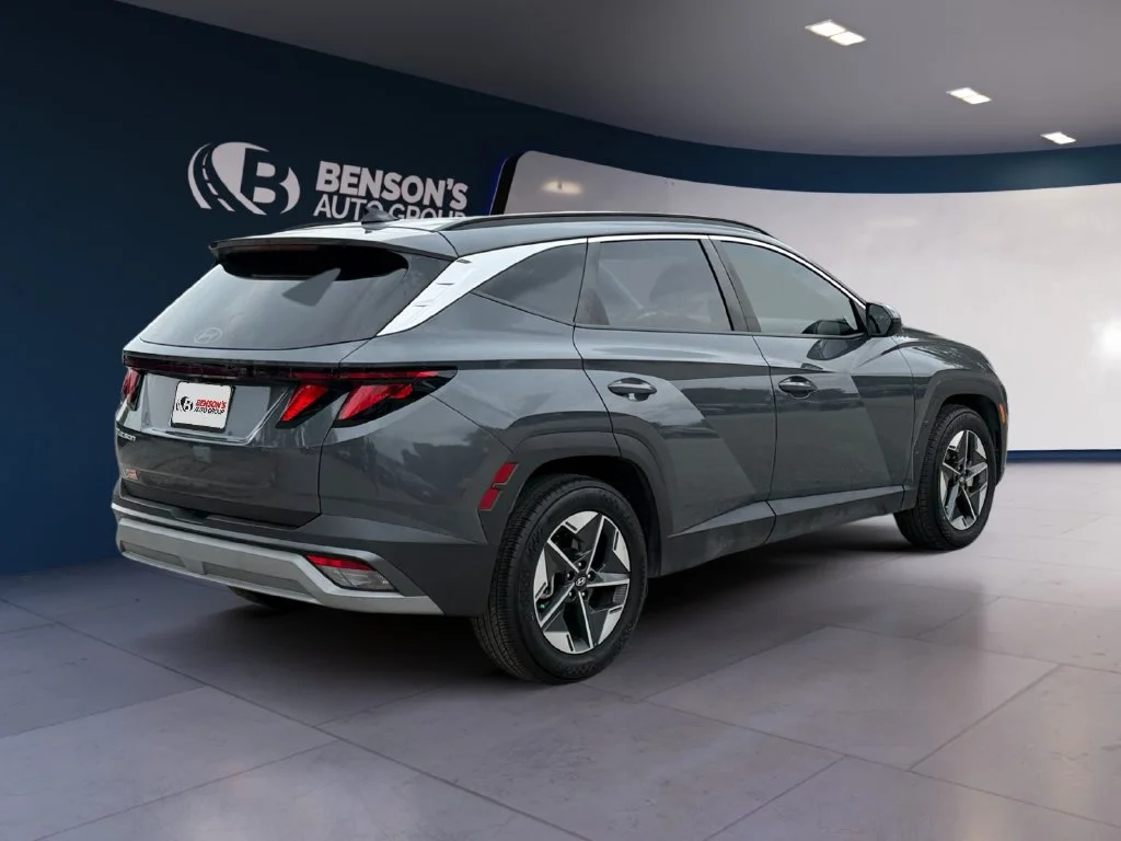 Used 2025 Gray Hyundai SEL image 5