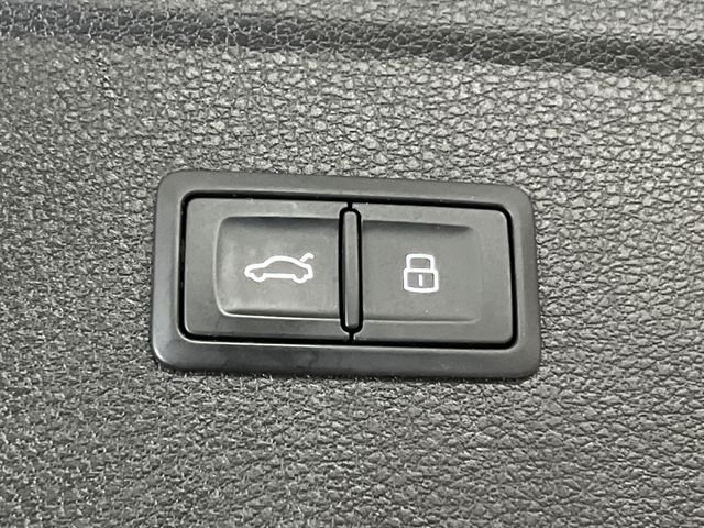 Used 2022 Gray Audi 40 Premium image 6