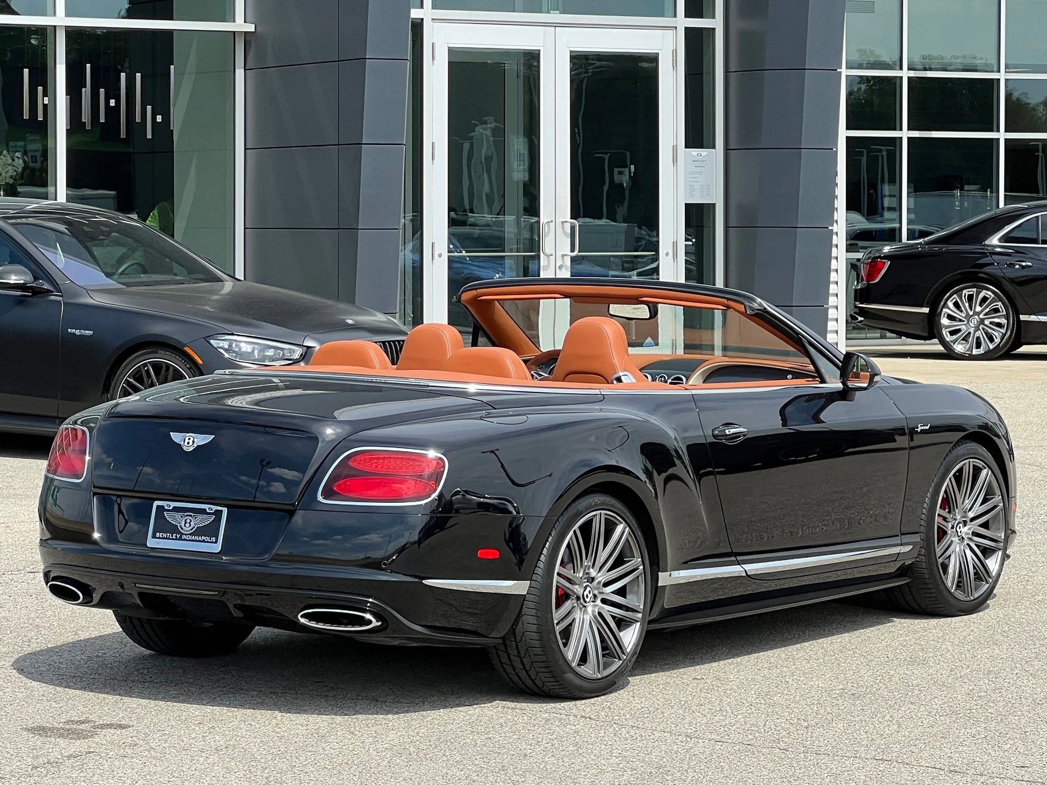 Used 2015  Bentley Speed image 4