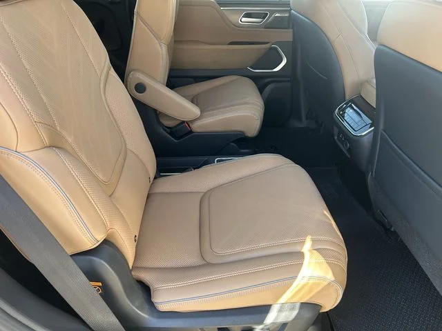 New 2027 BLACK OBSIDIAN INFINITI Luxe 4WD image 15